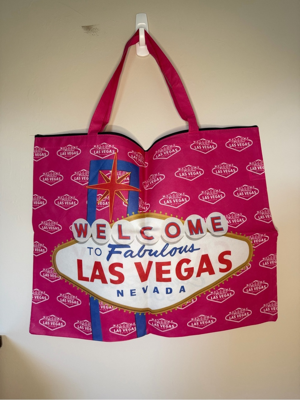 NWOT Las Vegas 'Welcome to Fabulous' Pink Tote Bag